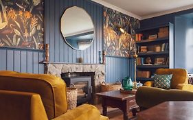 Ullinish House